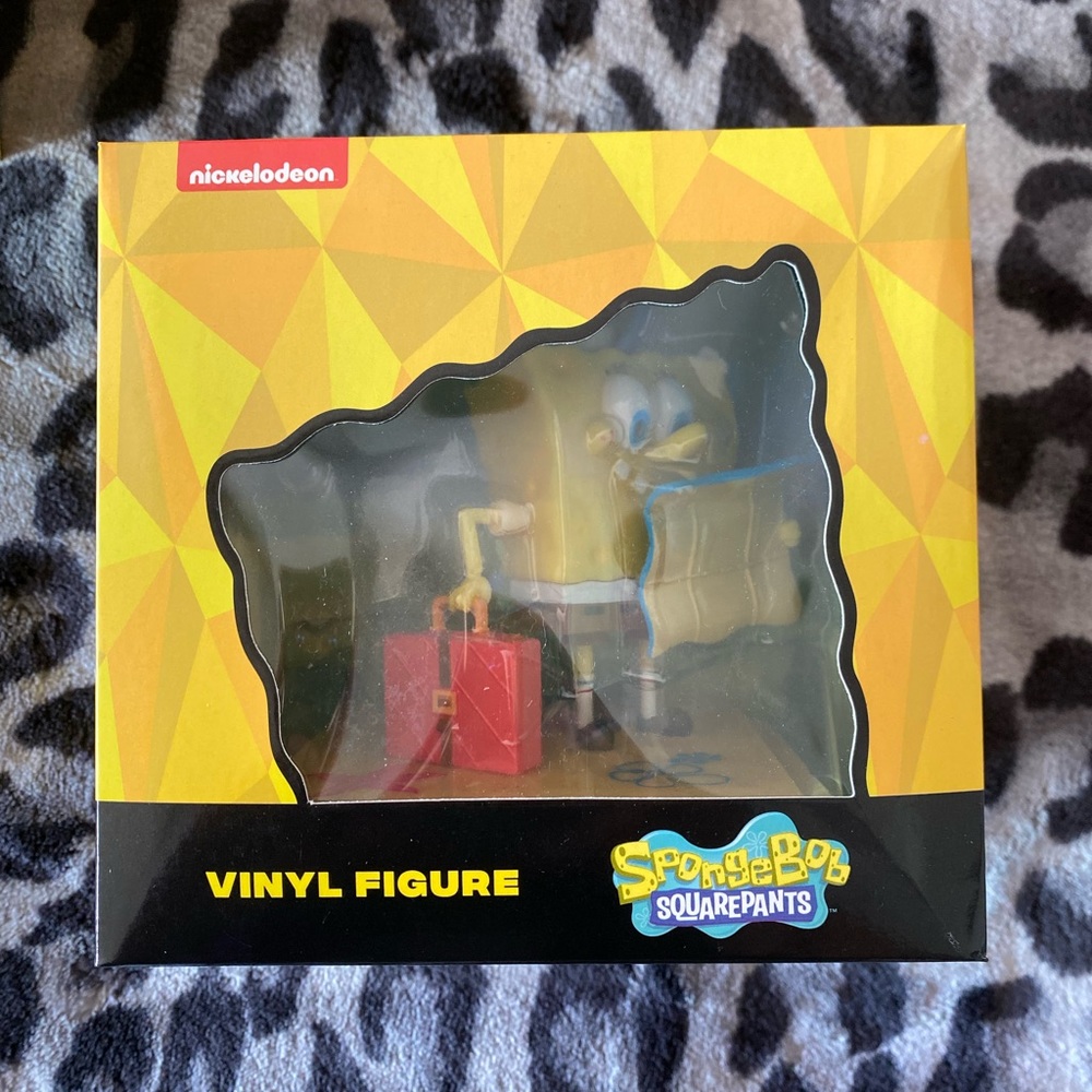 EXCLUSIVE SpongeBob SquarePants Vinyl Figure